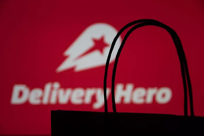 Delivery Hero приключи покупката на Glovo