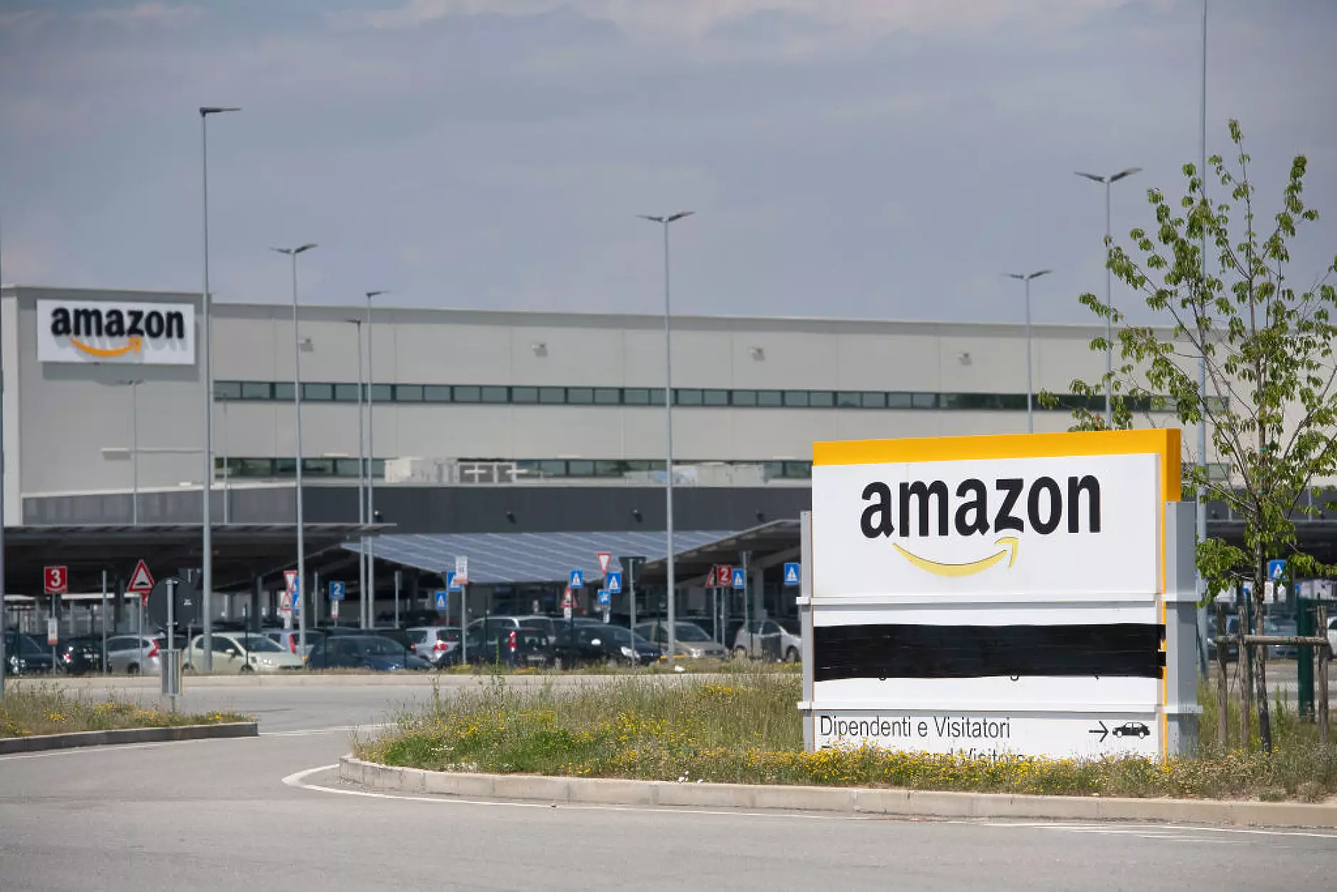 Amazon планира да освободи 10 хил. служители