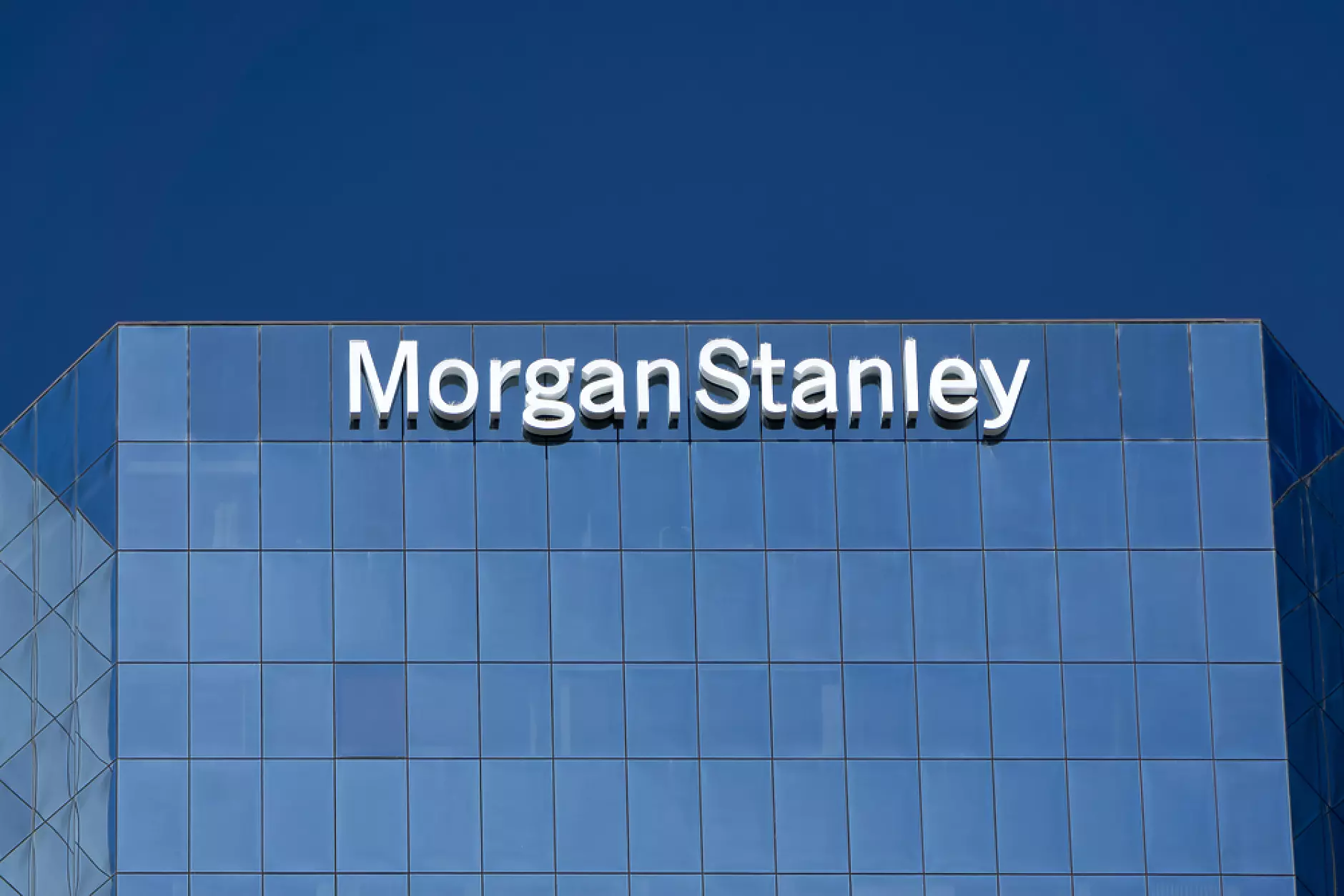 Експерт на Morgan Stanley предсказа период на екстремална волатилност през 2023 г.