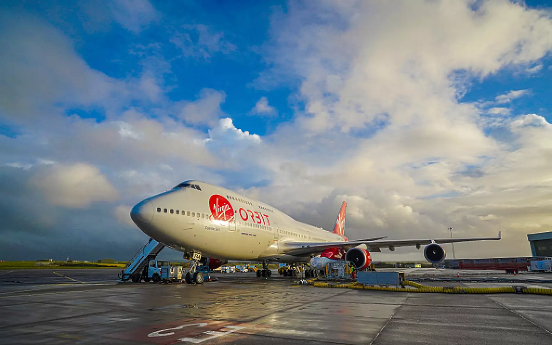 Virgin Orbit на Ричард Брансън получи зелена светлина за първо космическо изстрелване от Великобритания