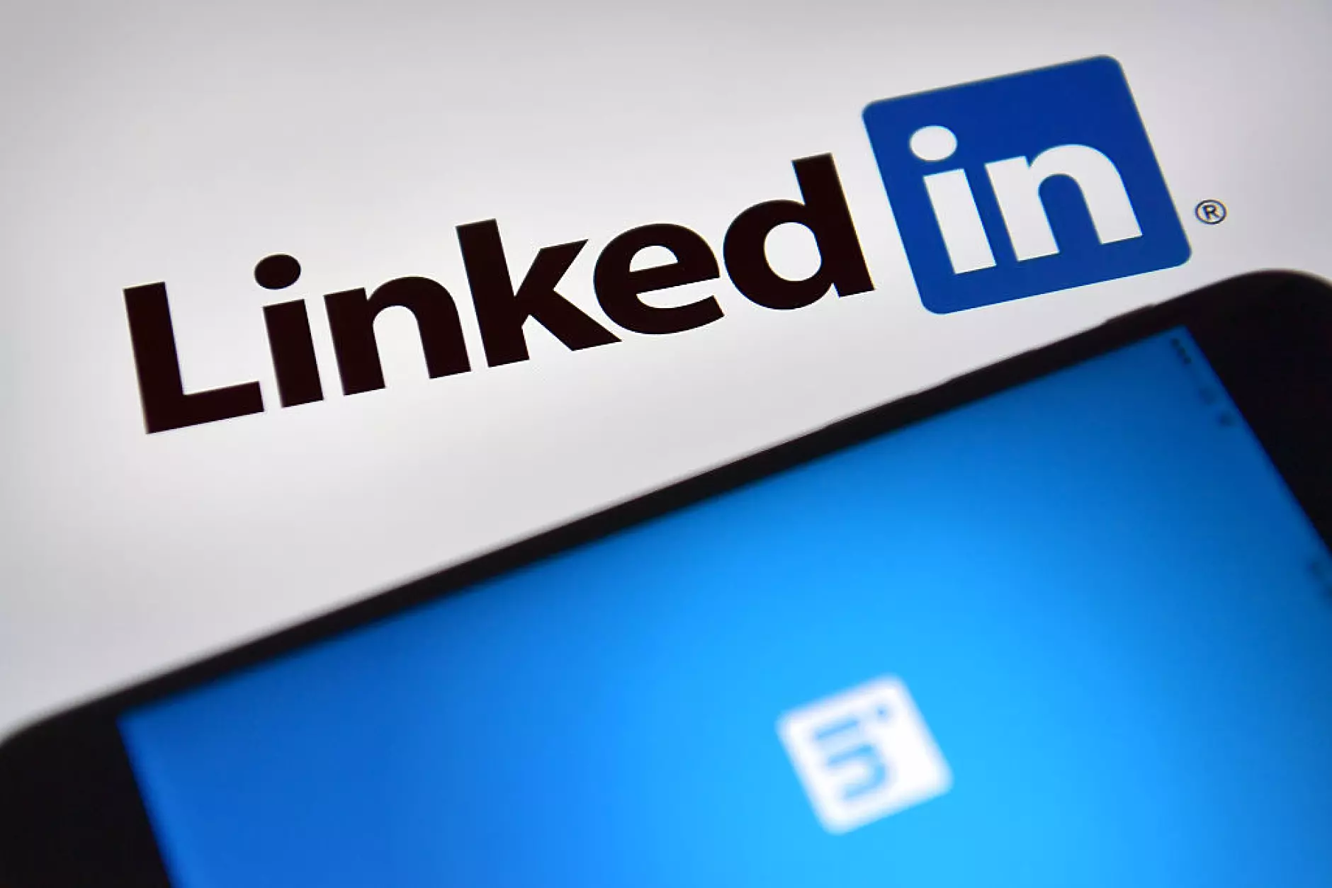 Как да стимулирате растежа на бизнеса си през 2023 г. чрез постове в LinkedIn