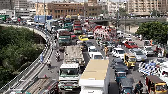 Авария остави цял Пакистан без ток