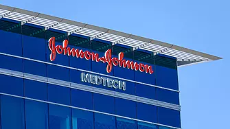 Johnson & Johnson отчете спад на печалбата си с 26%