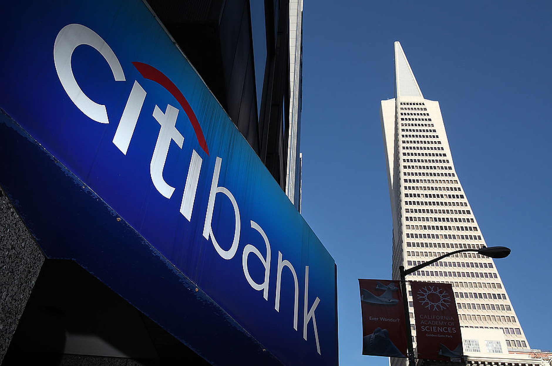 Citigroup вече очаква „по-малко твърдо“ приземяване за световната икономика през 2023 г.