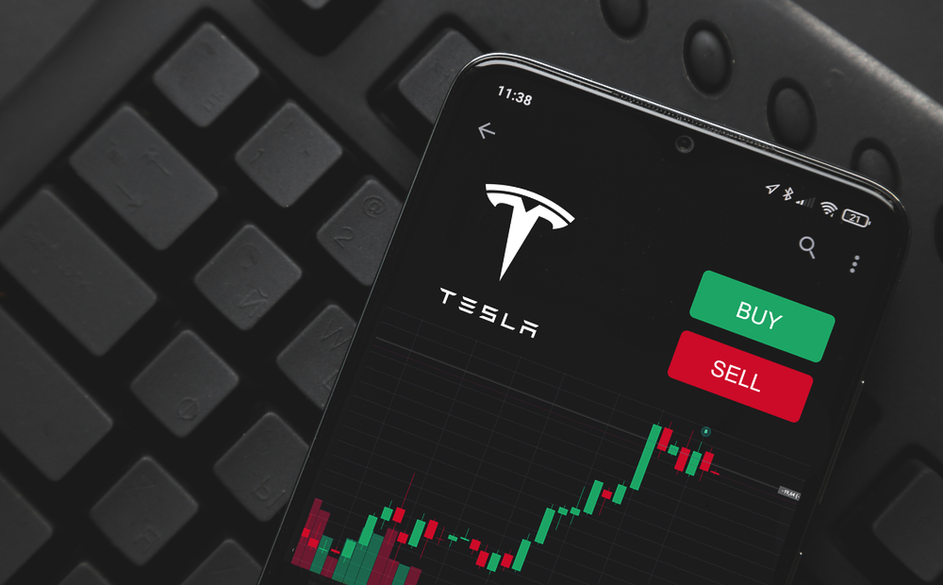 Moody's повиши рейтинга на Tesla до инвестиционен клас