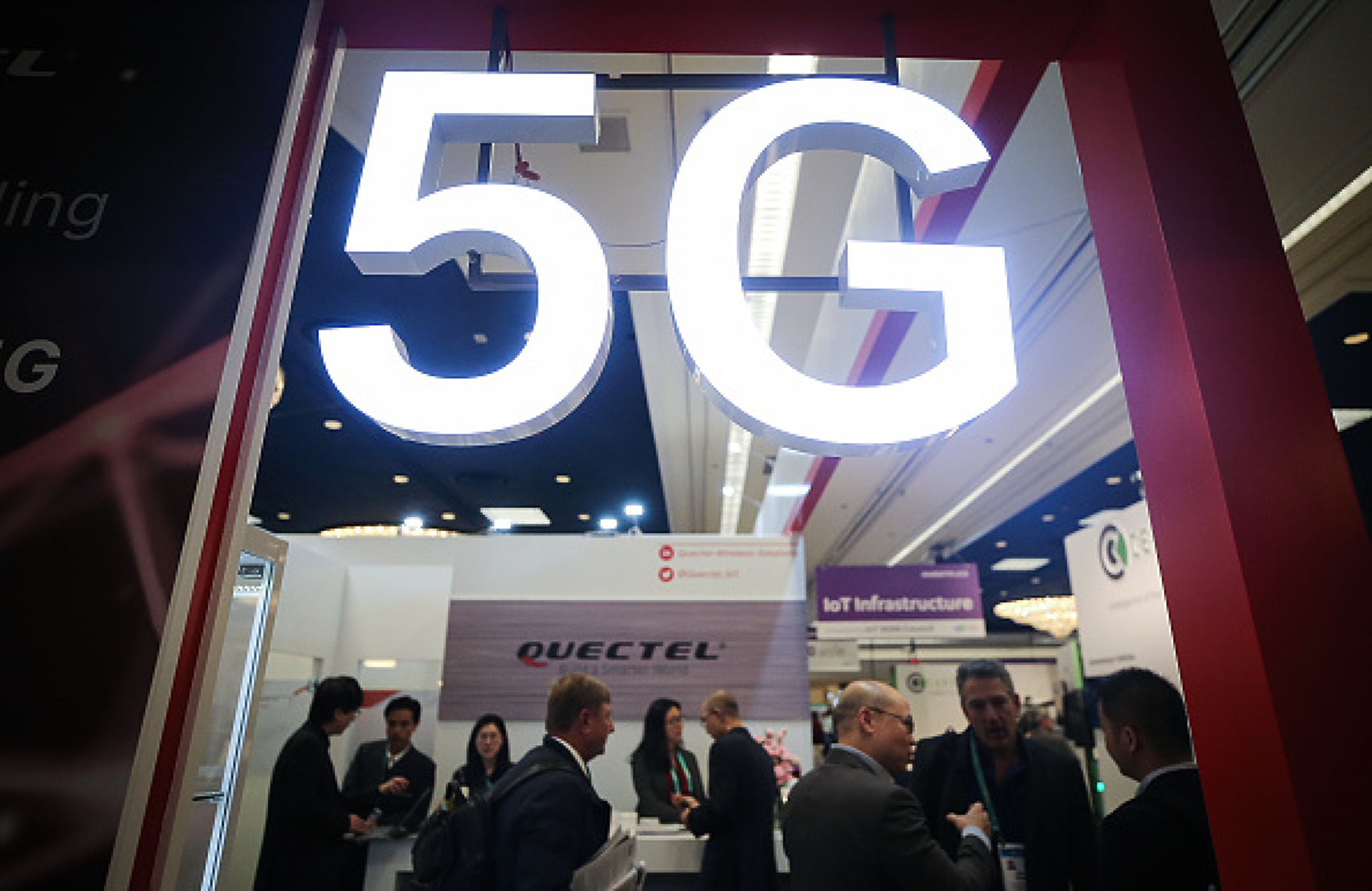 24,5% от мобилните базови станции в Китай вече са 5G