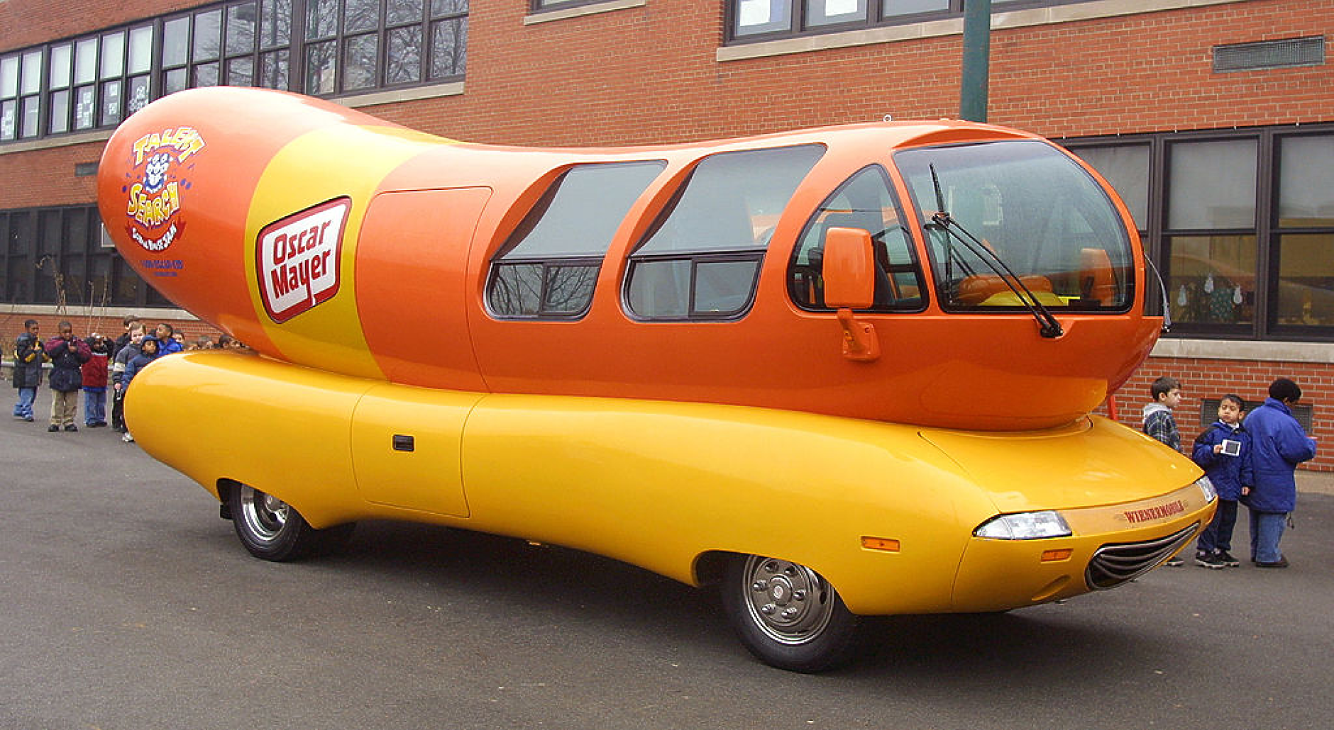 Oscar Mayer ребрандира Wienermobile за първи път от 1936 г.