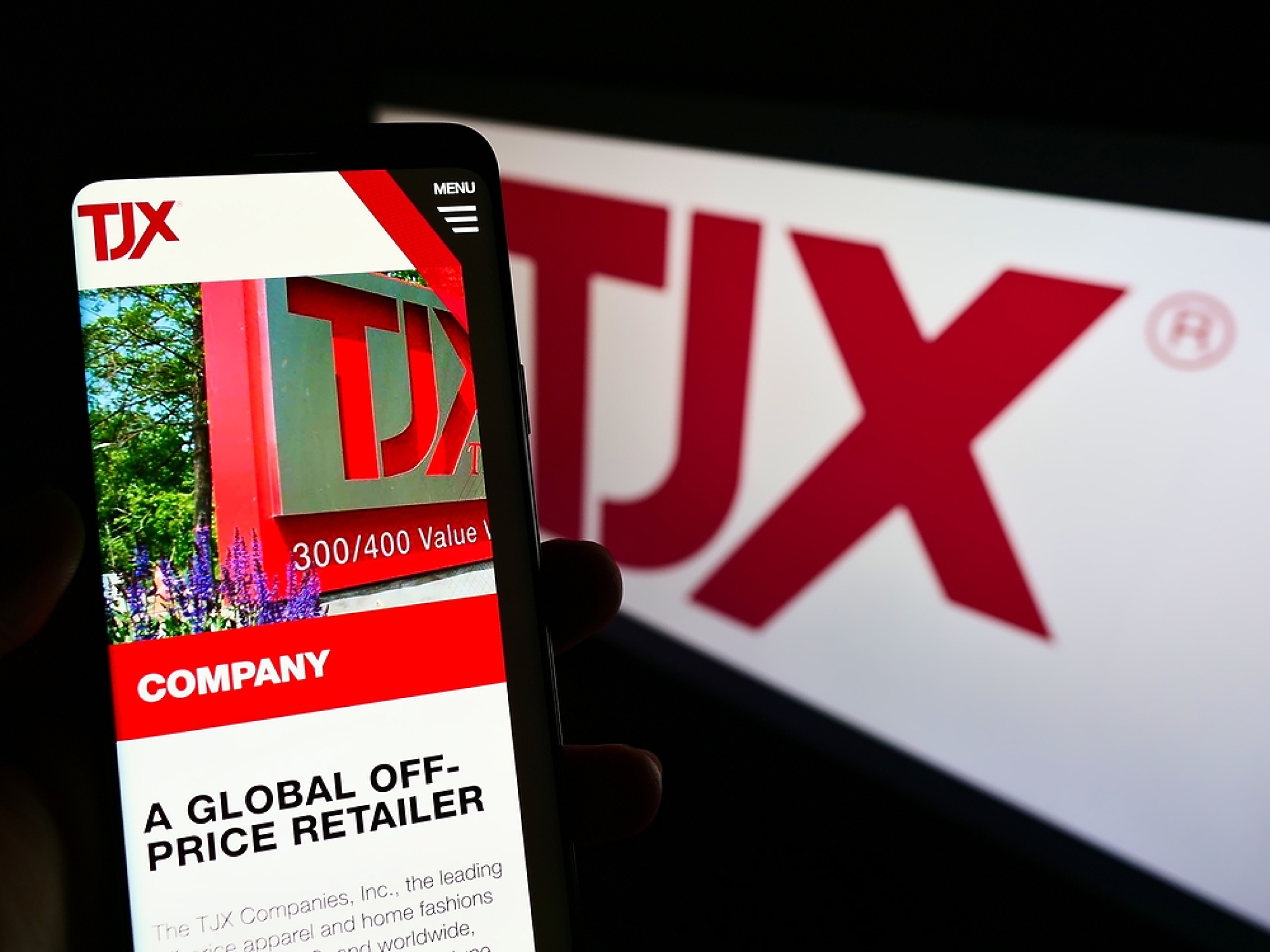 Aмериканската TJX Companies продаде дела си в руската търговска верига Familia