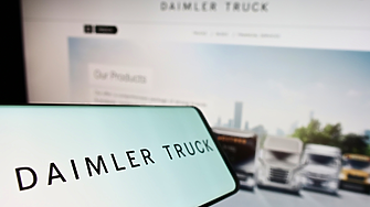 Шефът на Daimler Truck бие тревога заради зависимостта от китайските батерии за електромобили