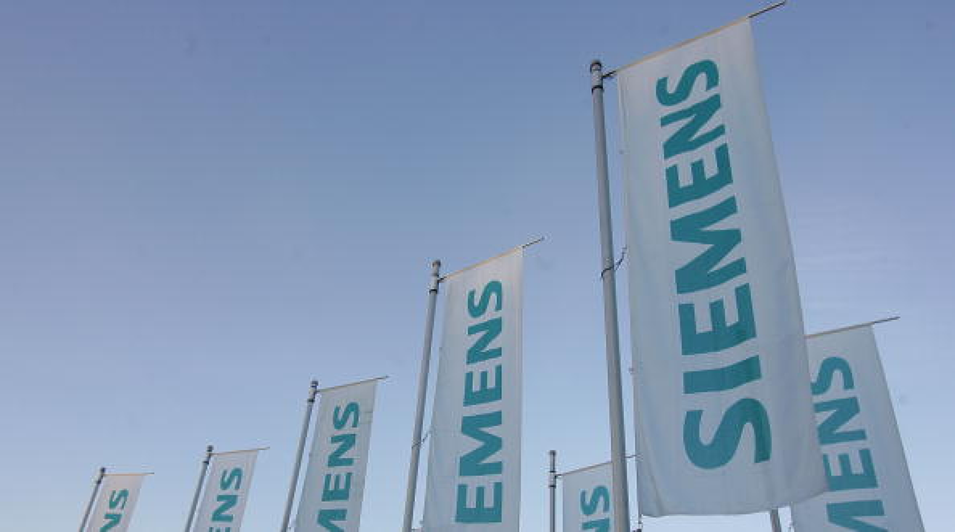 Акциите на Siemens Energy се сринаха заради проблеми с вятърните турбини