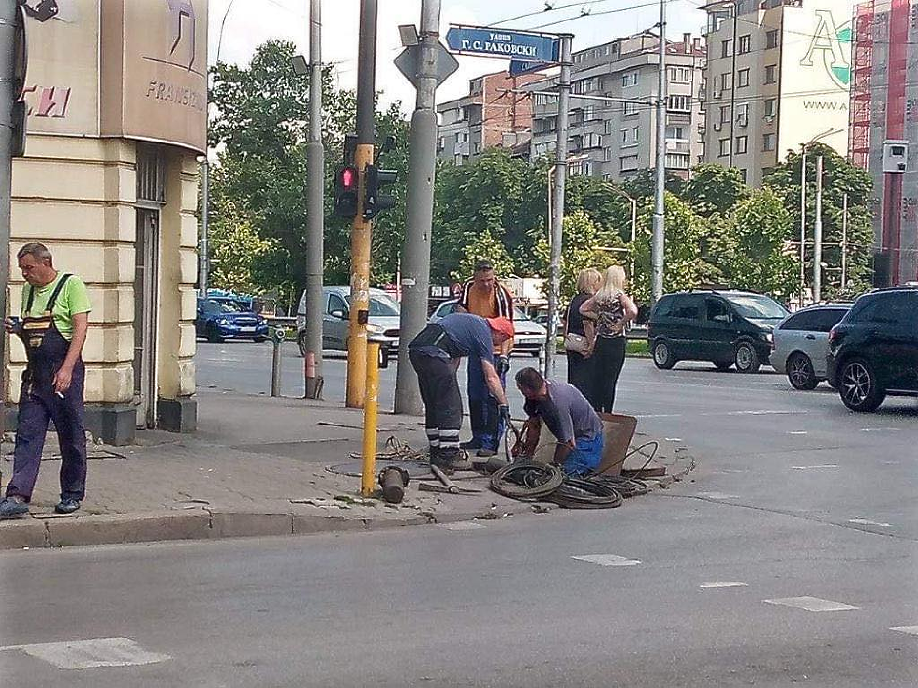 Гешев съзря саботаж със спиране на тока по време на живото му излъчване 