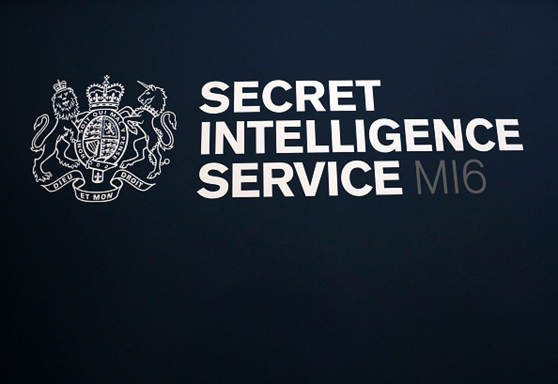 Шефът на MI6 защитава шпионите си от изкуствения интелект в безпрецедентна публична реч