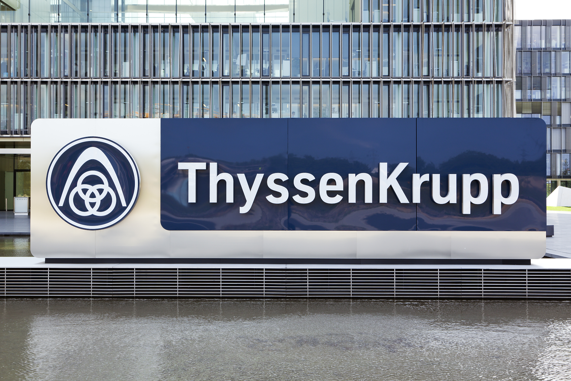 ЕК одобри 2 млрд.  евро държавна помощ за стоманодобивния гигант ThyssenKrupp