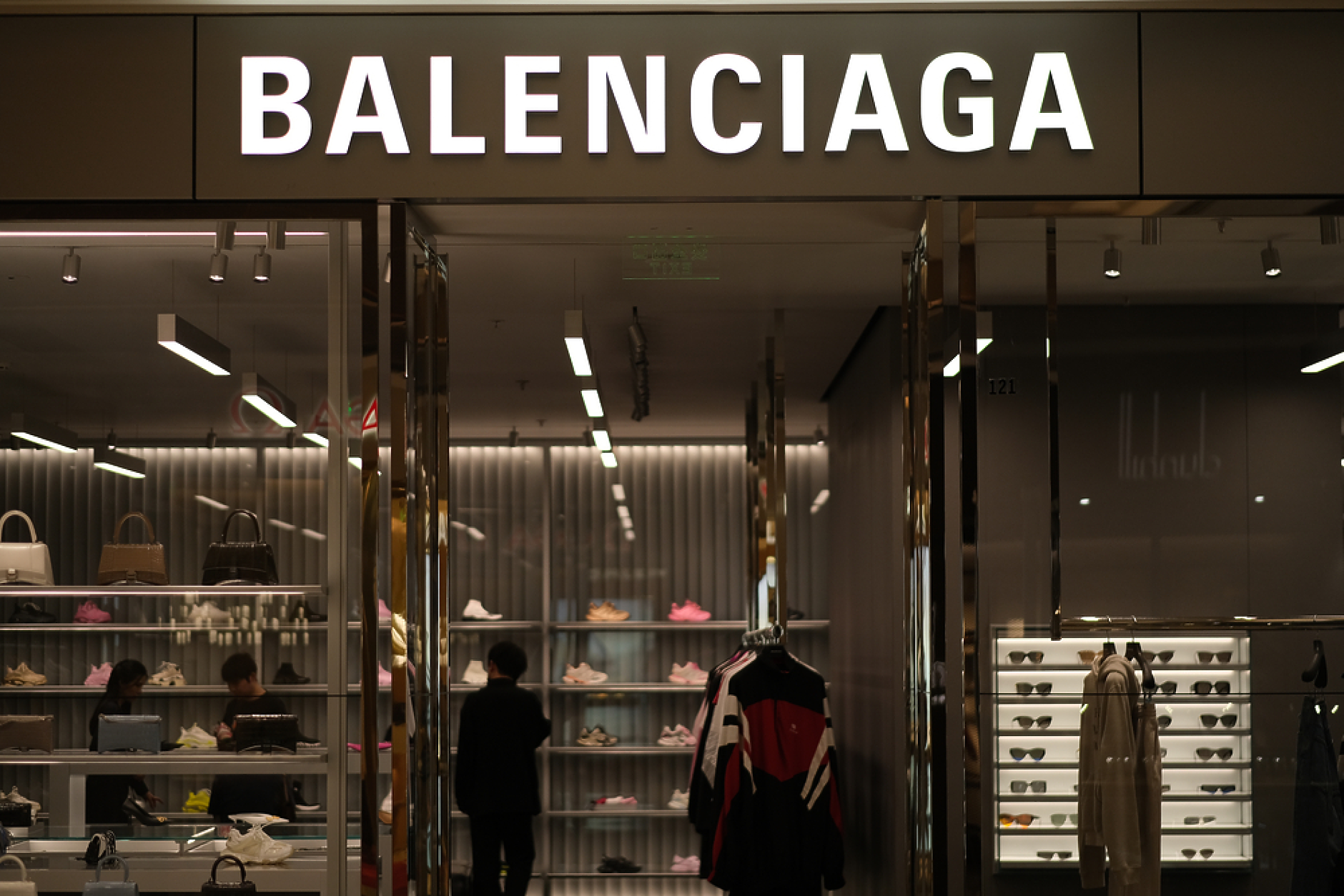 Balenciaga ще покаже новите си есенни колекции в Лос Анджелис през декември