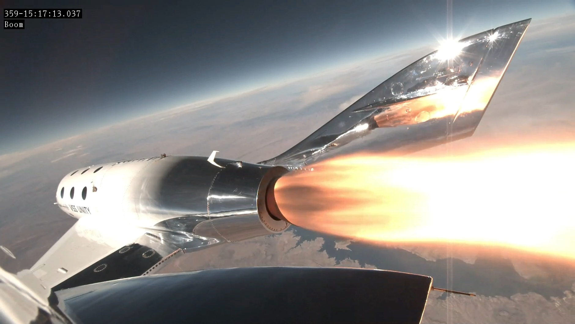 Фазата на ускорение на VSS Unity. Снимка: virgingalactic.com