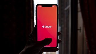 Tinder тества инструмент с изкуствен интелект, който помага на потребителите да избират най-добрите си снимки