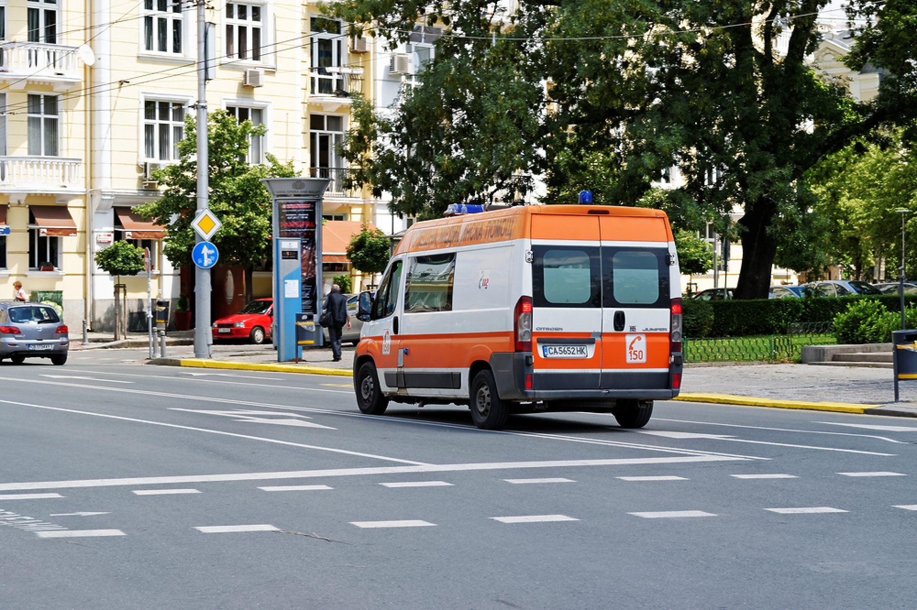 Синдикат Защита подновява протестите за заплатите в спешната помощ 