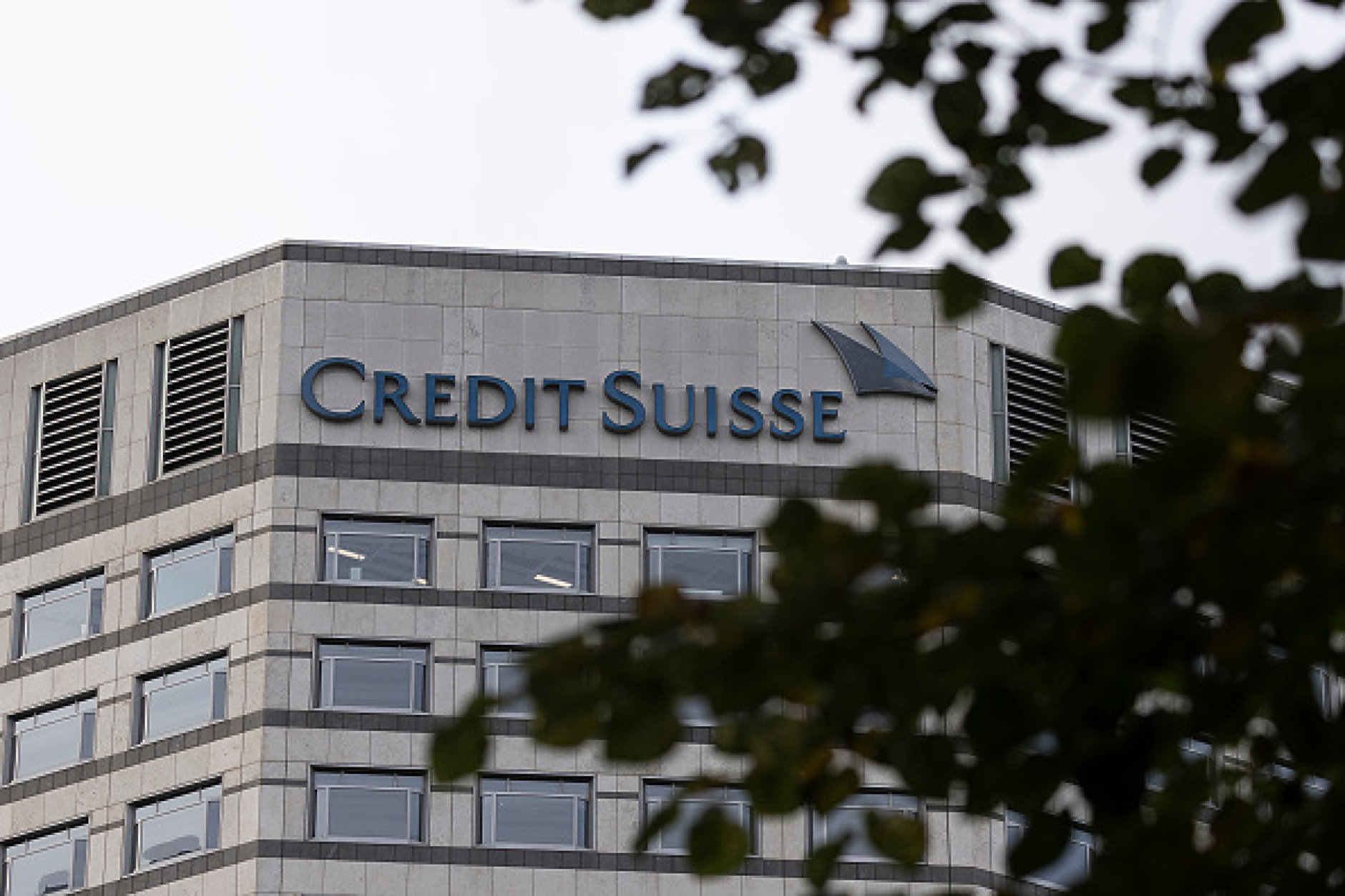 UBS ще съкрати стотици работни места на персонал в Азия след придобиването на Credit Suisse