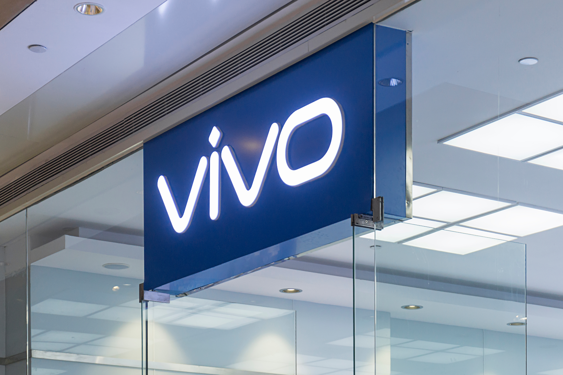 Индия арестува служител на китайската Vivo на фона на разрив между двете страни