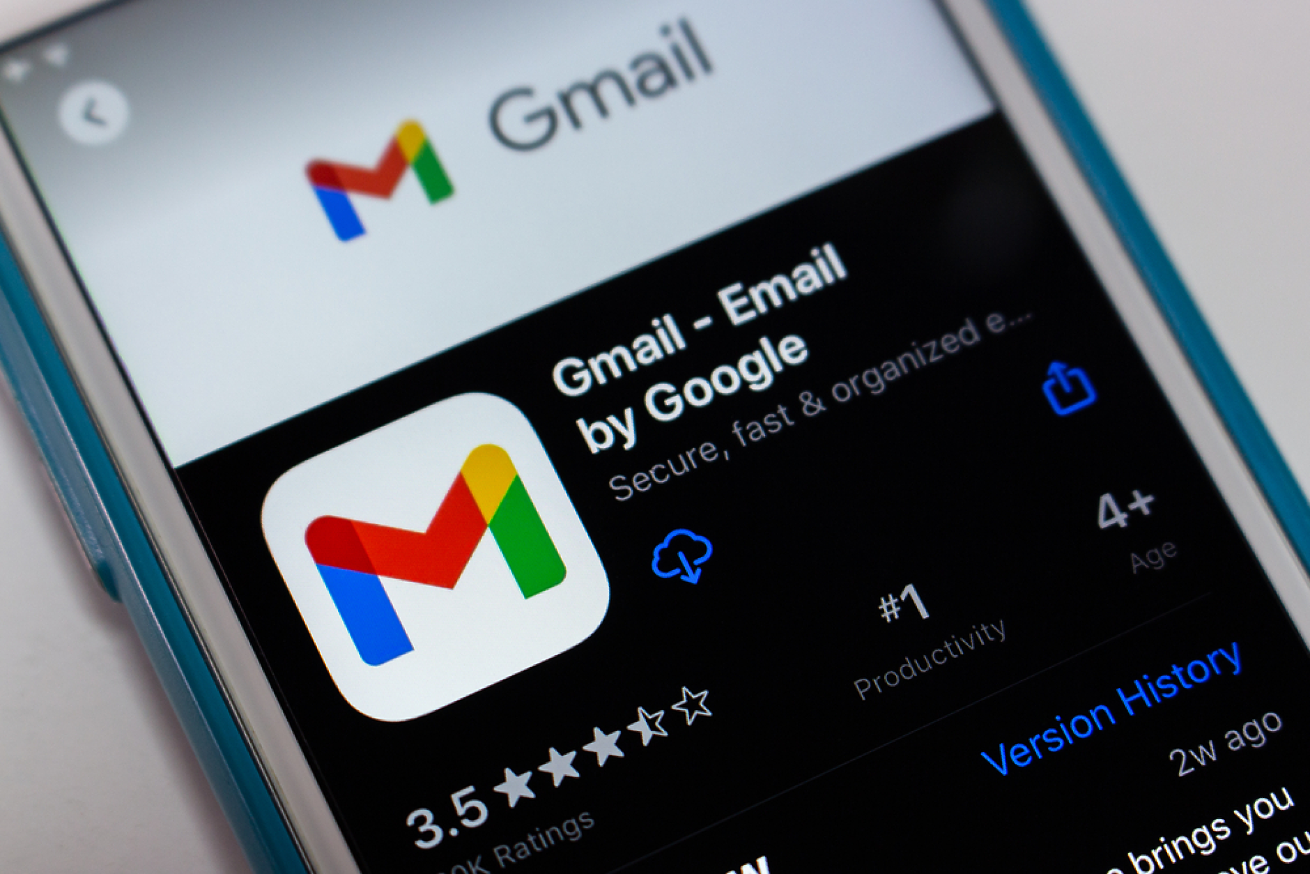 Google пуска емоджи реакции в Gmail