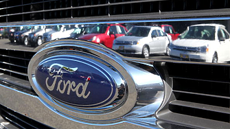 Стачката на работници във Ford намали прогнозите за печалби на компанията за 2023 г. 