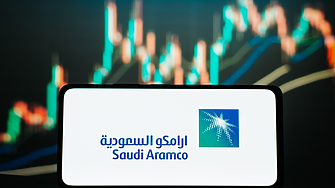 Саудитска Арабия планира допълнително предлагане на акции на Saudi Aramco за $10 млрд. 