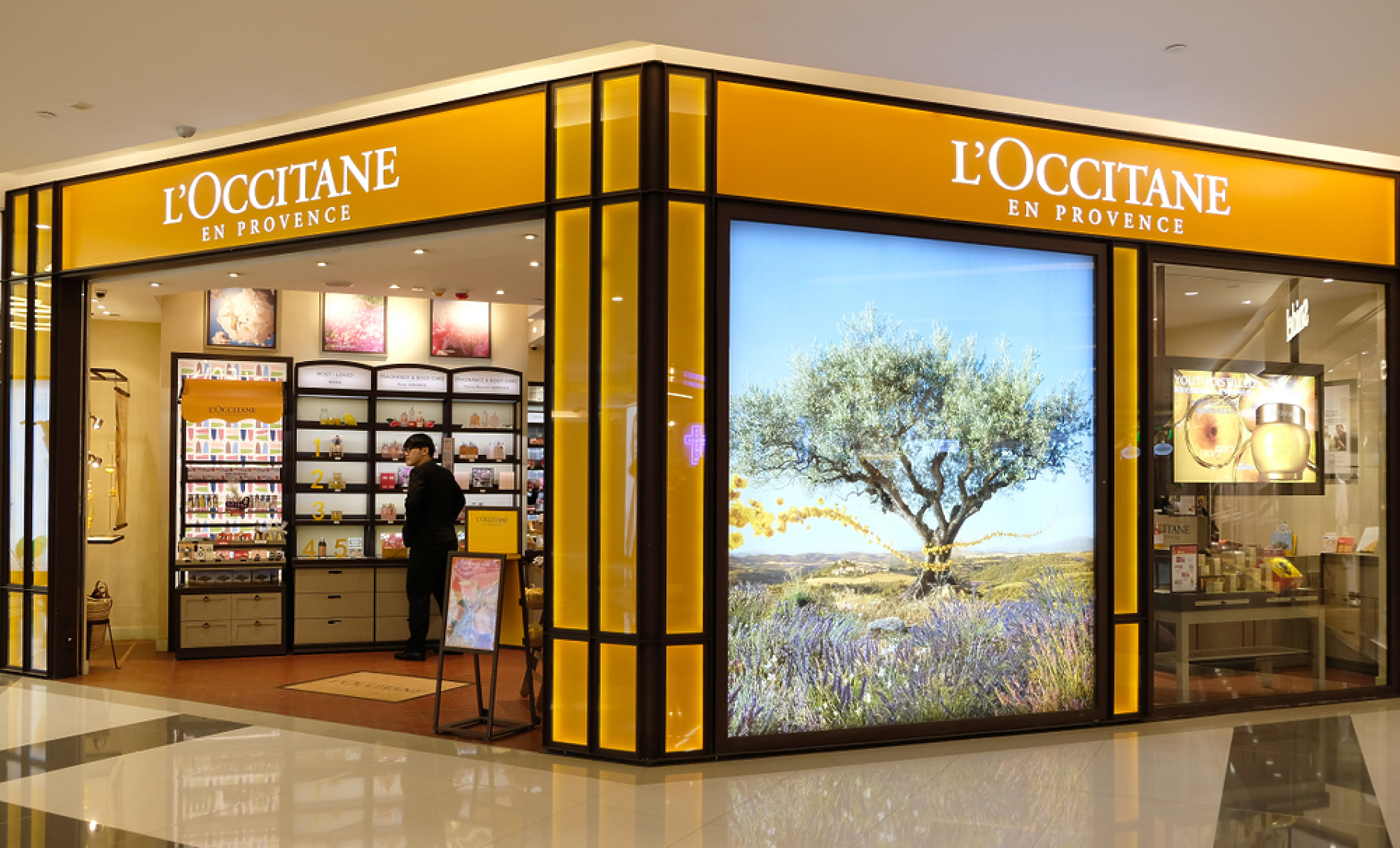 Милиардерът Райнолд Гайгер обмисля изкупуване на L'Occitane