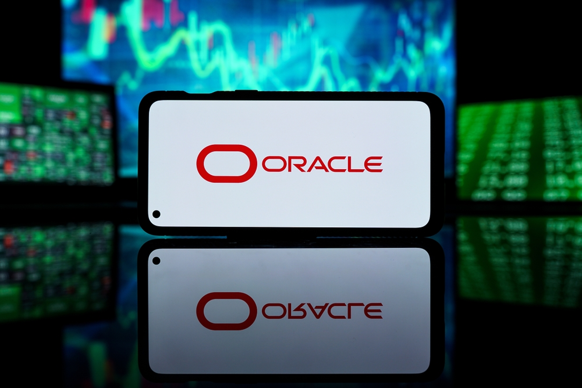 Oracle ще инвестира $8 млрд. в облачни изчисления и изкуствен интелект в Япония