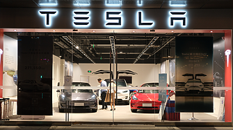 Tesla регистрира двуцифрени спадове на продажбите на електромобили, произведени в Китай