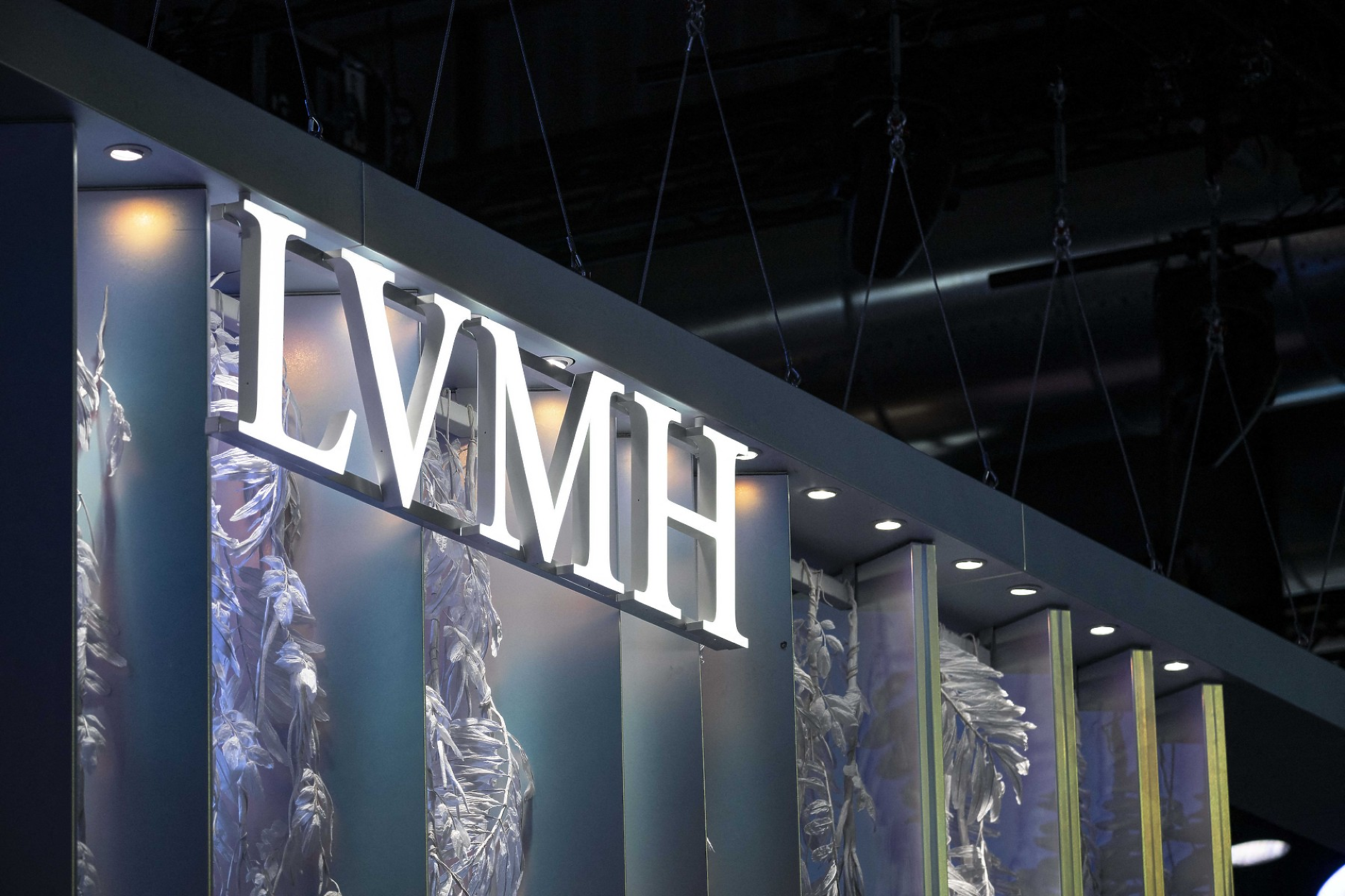 LVMH може да плати до 800 млн. евро допълнителни данъци, заради новия френски бюджет