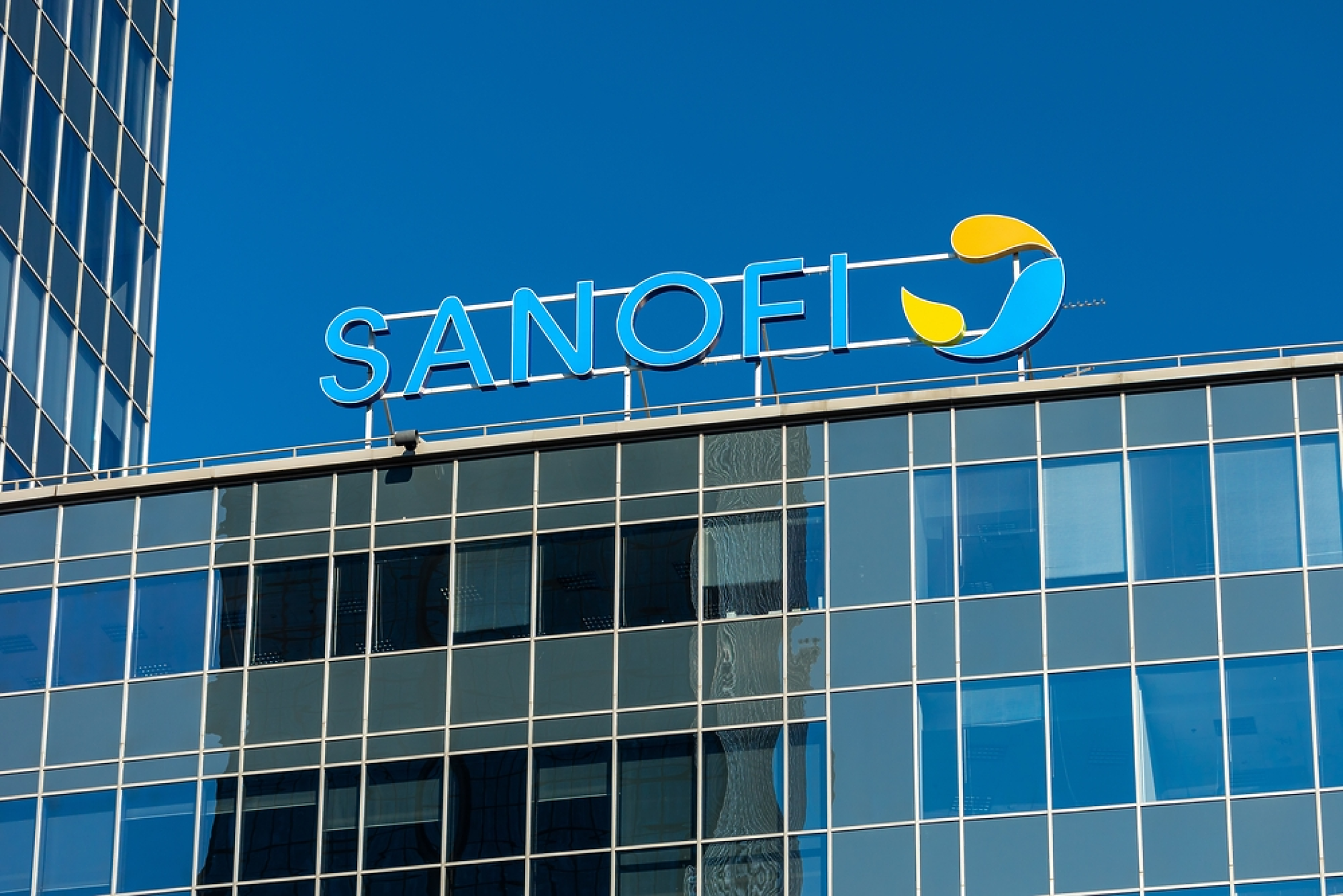 Sanofi преговаря за продажбата на 50% дял в бизнеса си за потребителско здраве 