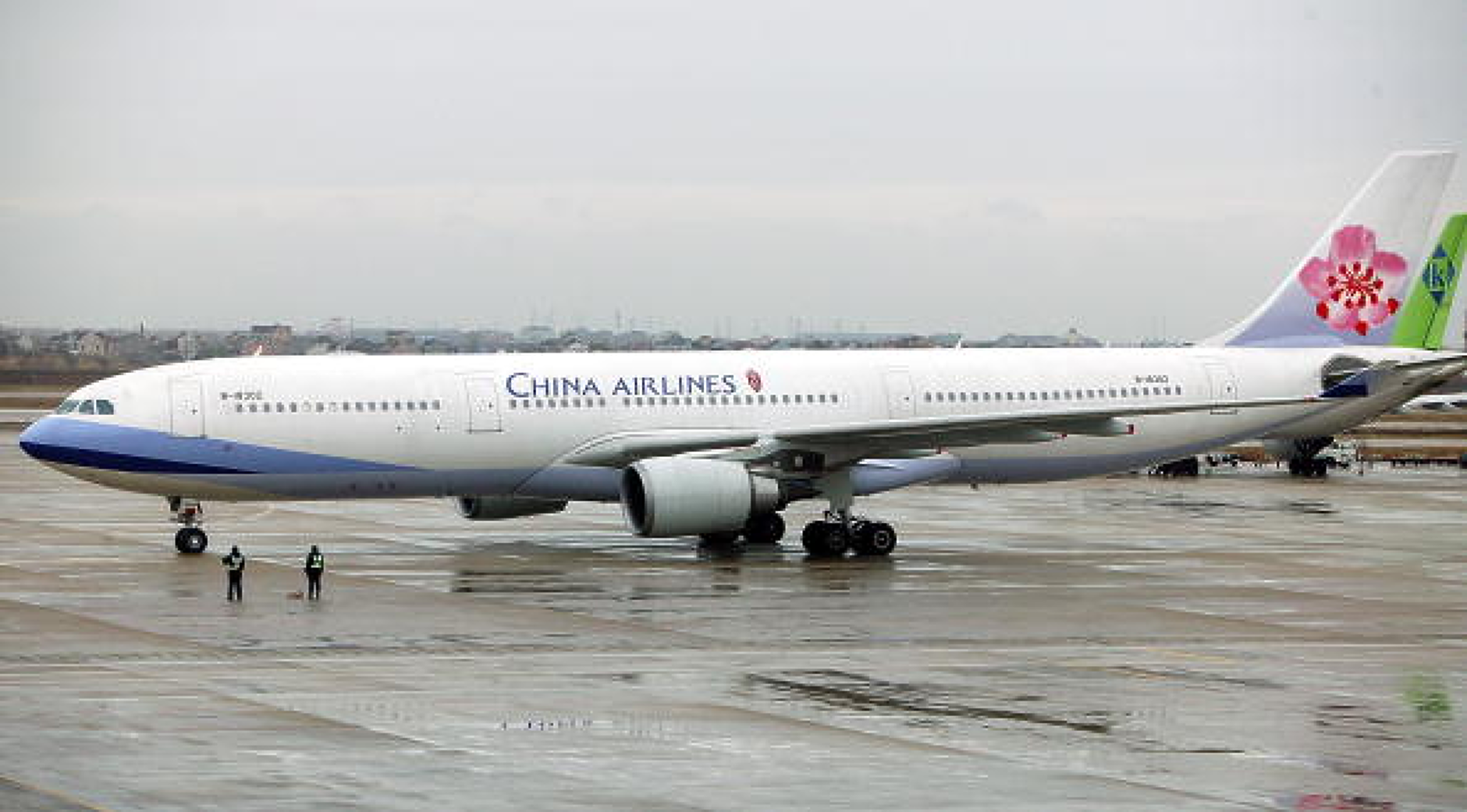  China Airlines разделя поръчка за самолети за $4  млрд. между Boeing и Airbus