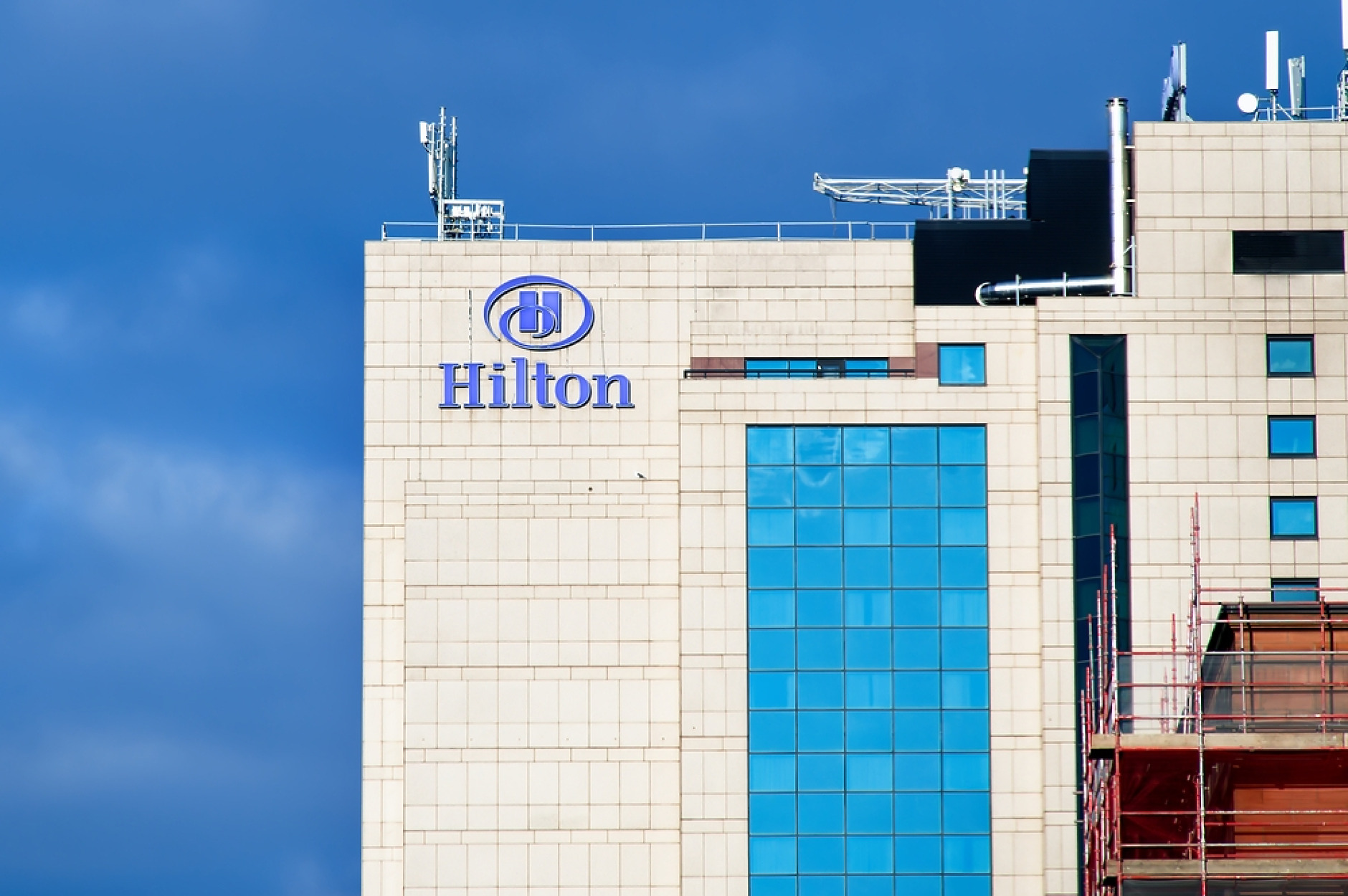 Хотелската верига Hilton увеличи програмата за обратно изкупуване на акции с $3,5 млрд.