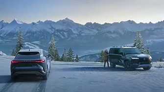 Lexus отбелязва 25 години от „December to Remember“ с носталгични реклами