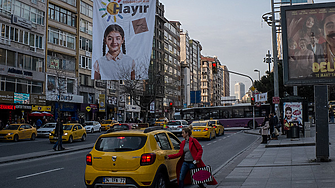 Аварийните бутони и камерите стават задължителни за такситата в Турция