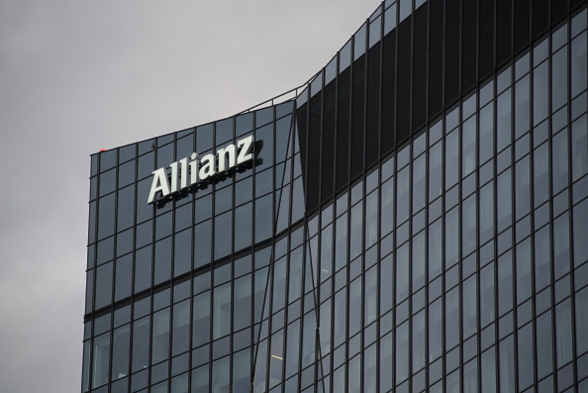 Allianz и Amundi прекратиха преговорите за сливане на бизнеса си за управление на активи