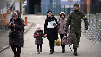 Словакия заплаши намали помощта за бежанците от Украйна