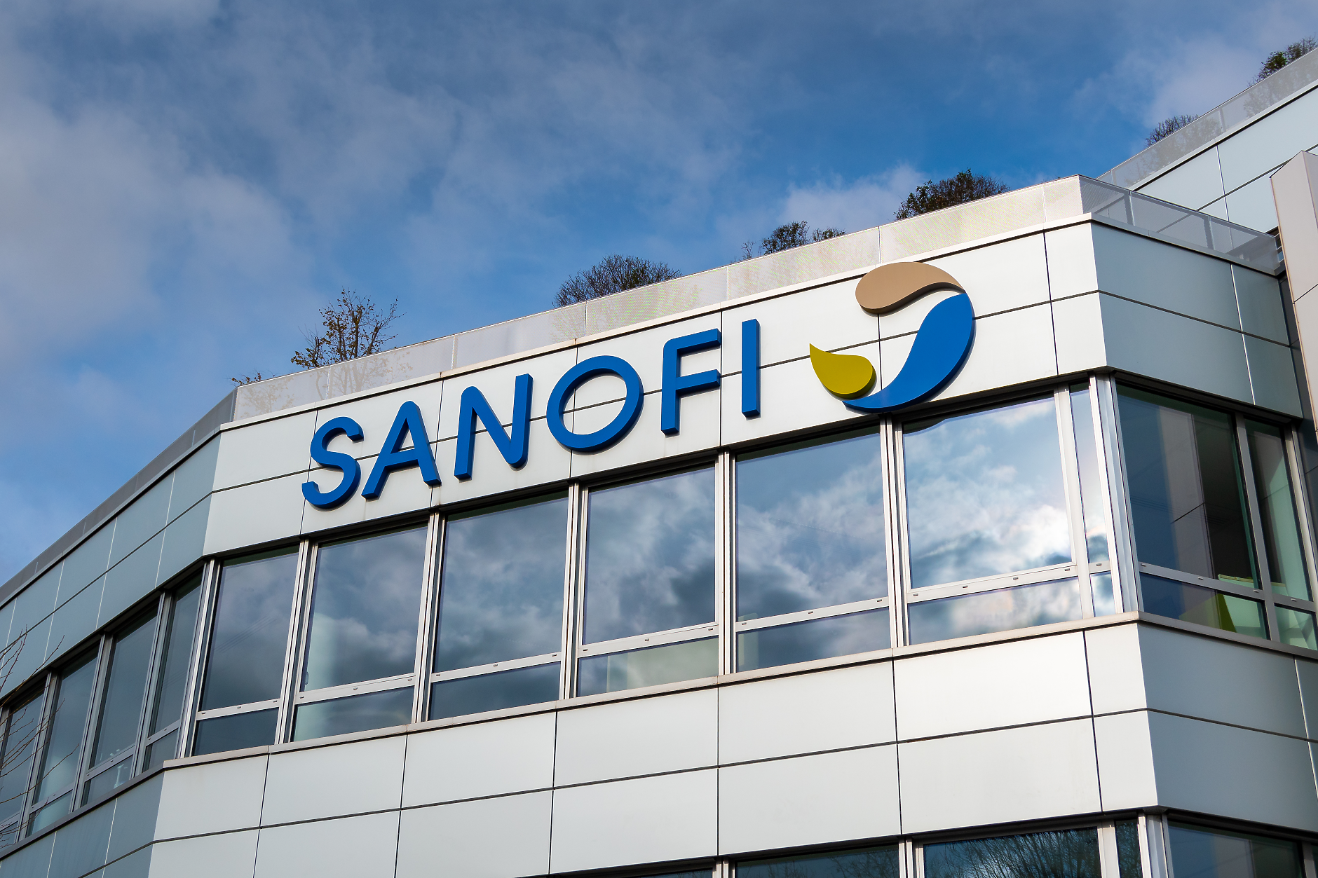 L’Oreal продава акции на Sanofi за 3 млрд. евро обратно на производителя на лекарства