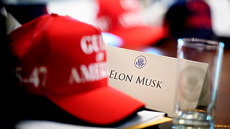 Tesla отрече да е търсила заместник на Мъск